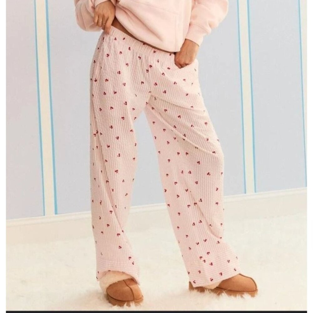 Demetrius Aeropostale Pink Striped Cherry print pjs size Medium bottoms Novelty